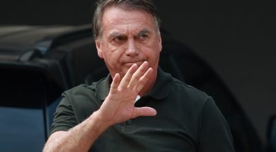 Ex-presidente Jair Bolsonaro, que cumpre prisão domiciliar, em Brasília — Foto: Cristiano Mar...