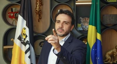 Renan Santos diz que candidatura de Flávio Bolsonaro é inviável — Foto: Reprodução