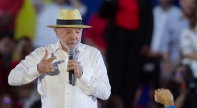 O presidente Lula discursa na convenção do PT que lançou sua candidatura ao quarto mandato —...