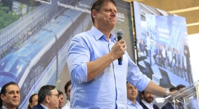 O governador Tarcísio de Freitas (Republicanos) durante entrega da estação Washington Luís, d...