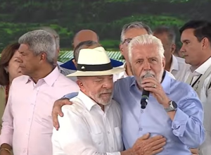 Reprodução — Foto: O presidente Luiz Inácio Lula da Silva com o senador Jaques Wagner