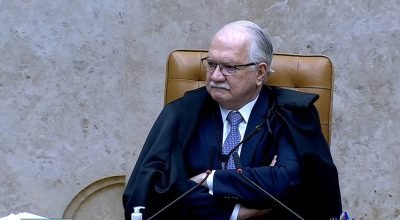 Ministro Edson Fachin na sessão extraordinária para julgamento sobre as mensagens enviadas pelo...