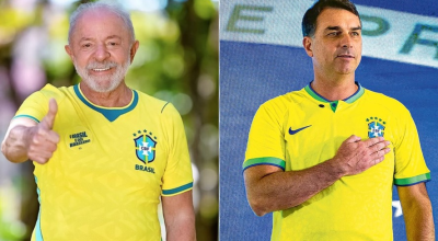 Lula e Flávio Bolsonaro com a camisa da seleção de futebol — Foto: Ricardo Stuckert e Cezar ...