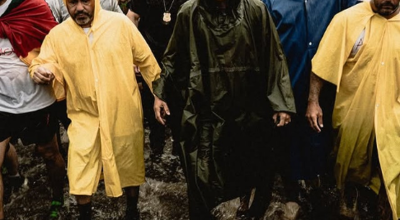 Nikolas Ferreira durante caminhada em Brasília — Foto: Reprodução/Instagram