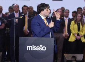 Renan Santos durante a cerimônia de oficialização de sua candidatura à Presidência da Repúb...