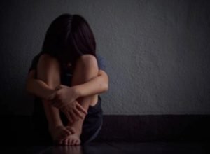 1 de 1 Homem utilizava momentos em que ficava sozinho em casas com as sobrinhas crianças, que ti...