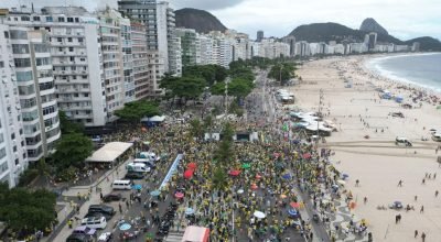 Discursos em manifestação bolsonarista começam com ato esvaziado — Foto: Márcia Foletto